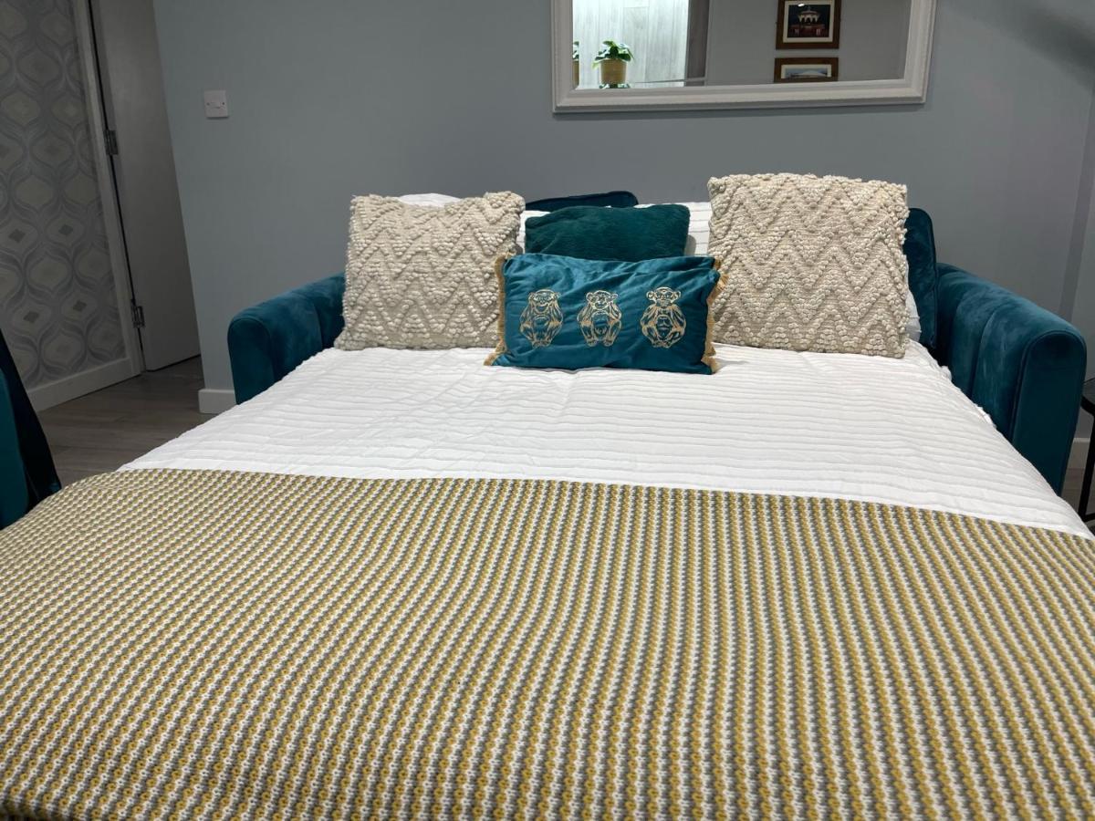 Apartmán Entire 2 Bed Flat With Garden, Located Near Beach Hove Exteriér fotografie